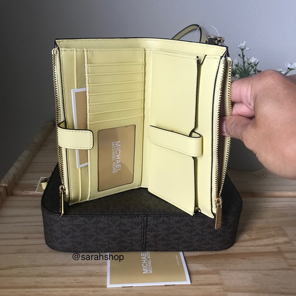 🌼Michael Kors Set